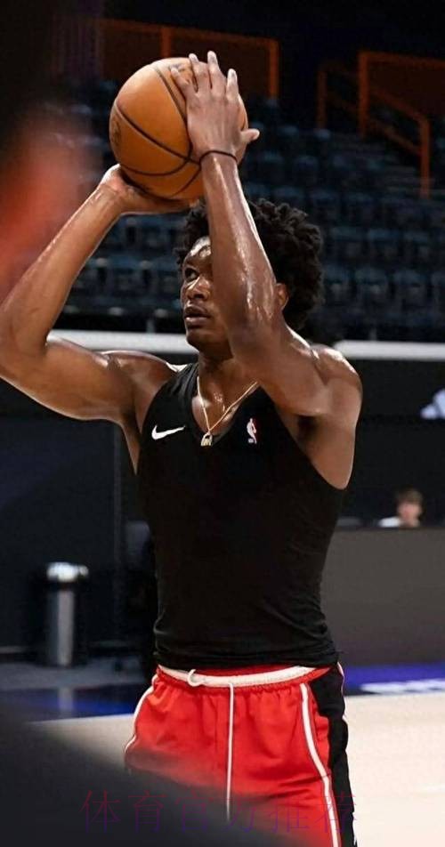 阿门谈投篮困境：我们有很好的出手机会，但有时就会投不进